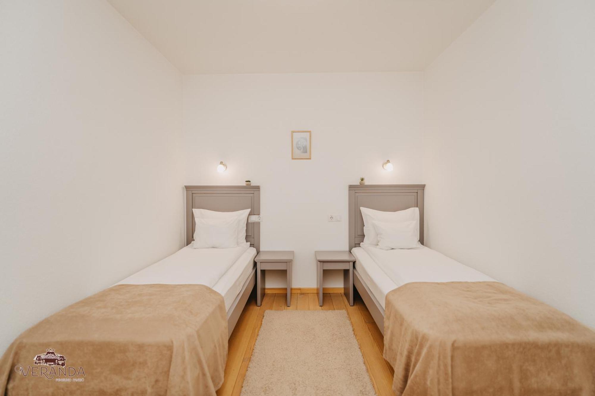 Veranda Panzio Guest house *